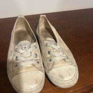 Women’s converse shoes